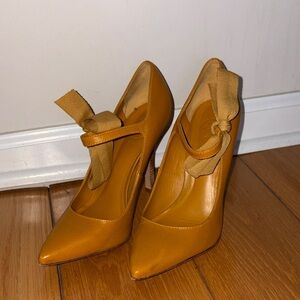 Elegant mustard Women's Heels